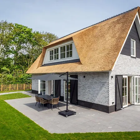 Vakantiehuis On Texel Near And Forest *
