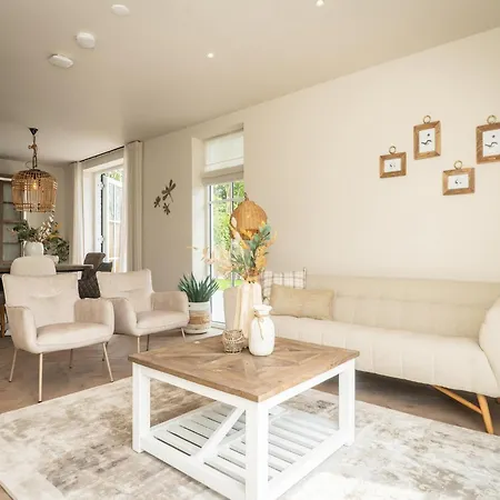 Vakantiehuis On Texel Near And Forest De Koog (Texel)